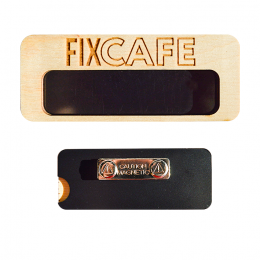 Бейдж с окном, дерево, гравировка