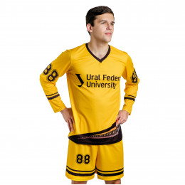 Форма футбольная с длинным рукавом и V-вырезом